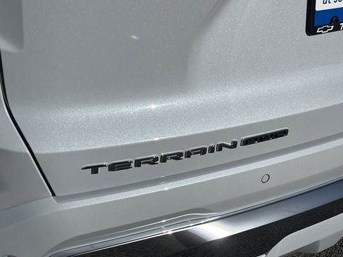 New 2026 GMC Terrain Denali w/ LPO, Floor Liner Package image 23