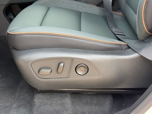 New 2026 GMC Acadia AT4 AWD/4WD image 12