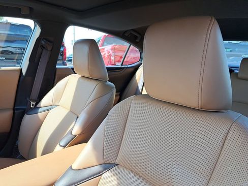 Used 2020 Lexus ES 350 w/ Premium Package image 16