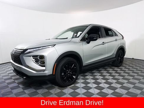 Used 2024 Mitsubishi Eclipse Cross LE AWD/4WD image 3