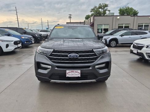 Used 2020 Ford Explorer XLT w/ Equipment Group 202A AWD/4WD image 3