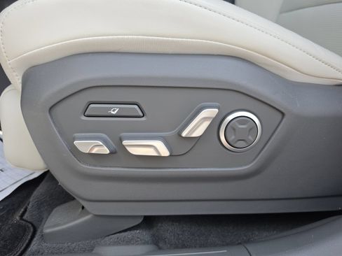 Used 2025 Hyundai Santa Fe Calligraphy AWD/4WD image 23