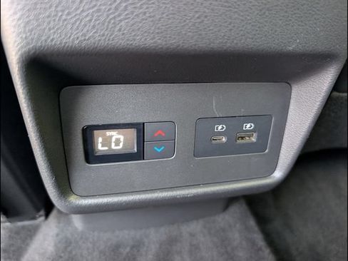 Used 2023 Nissan Rogue SL w/ SL Premium Package AWD/4WD image 17