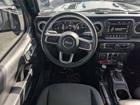 Used 2023 Jeep Wrangler Unlimited Rubicon 4xe AWD/4WD image 12