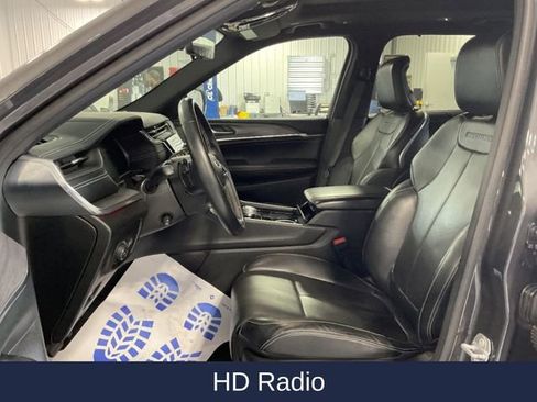 Used 2022 Jeep Grand Cherokee L Overland w/ Luxury Tech Group IV image 9