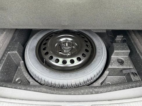 Certified 2023 Buick Envision Essence FWD image 13