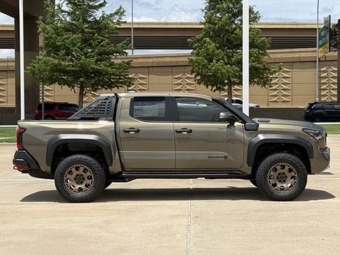 New 2026 Toyota Tacoma 4x4 Double Cab Hybrid image 3