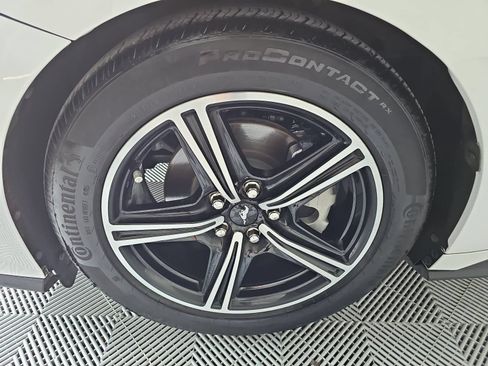 Used 2025 Ford Mustang Convertible RWD image 10