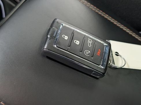 Used 2023 Jeep Grand Cherokee L Summit w/ High Altitude Package AWD/4WD image 31