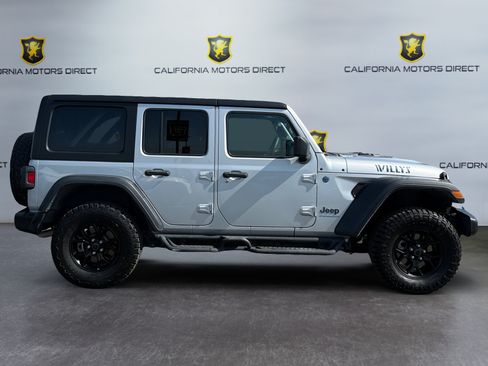 Used 2024 Jeep Wrangler Unlimited AWD/4WD image 6