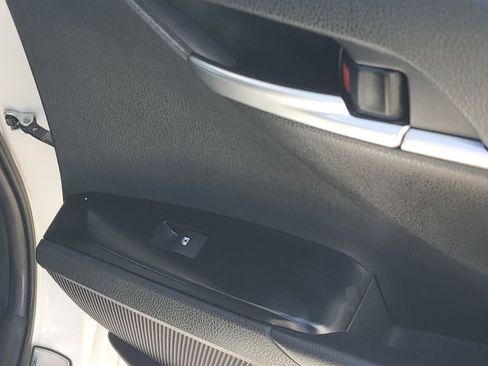 Used 2019 Toyota Camry SE image 47