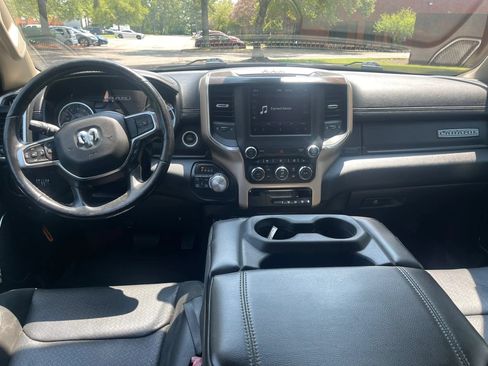 Used 2020 RAM 1500 Laramie AWD/4WD image 15