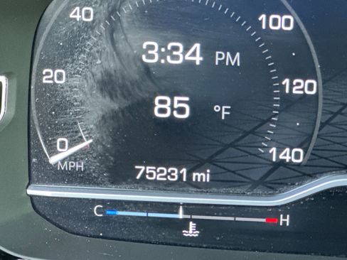 Used 2022 GMC Yukon Denali image 15