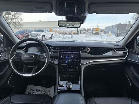 Used 2022 Jeep Grand Cherokee Limited 4xe w/ Luxury Tech Group II image 33