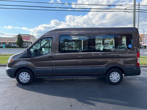 Used 2017 Ford Transit 350 XL image 12