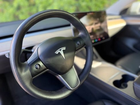 Used 2022 Tesla Model 3 Standard Range RWD image 40