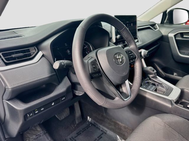 Used 2024 Toyota RAV4 XLE w/ Convenience Package AWD/4WD image 11