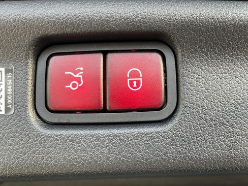 Certified 2025 Mercedes-Benz C 300 Sedan image 13