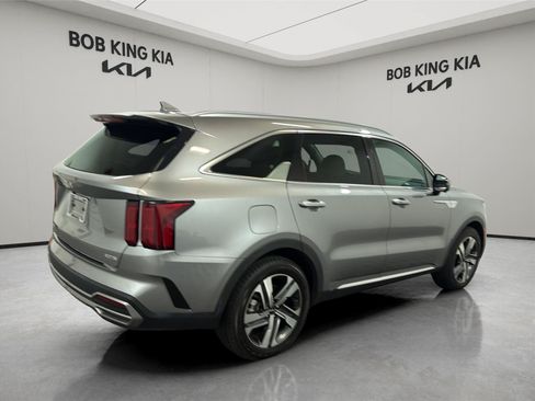 Used 2023 Kia Sorento SX Prestige AWD/4WD image 5