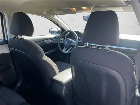 Used 2023 Kia Forte LXS image 22