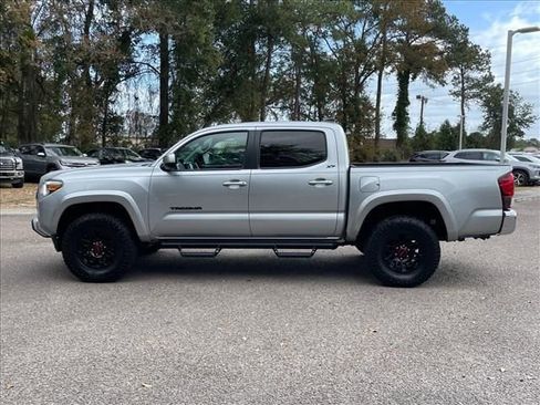Used 2022 Toyota Tacoma SR5 image 29