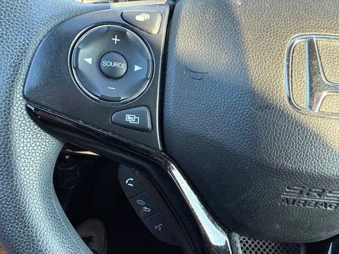 Certified 2022 Honda HR-V LX image 19