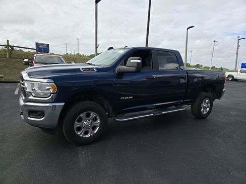 Used 2024 RAM 2500 Big Horn w/ Bed Utility Group image 9