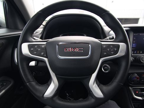 Used 2024 GMC Terrain SLT FWD image 18