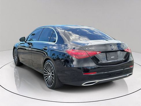 Used 2022 Mercedes-Benz C 300 Sedan image 4