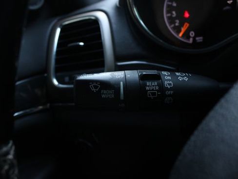 Used 2015 Jeep Grand Cherokee Overland AWD/4WD image 11