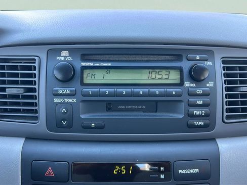 Used 2003 Toyota Corolla LE image 18