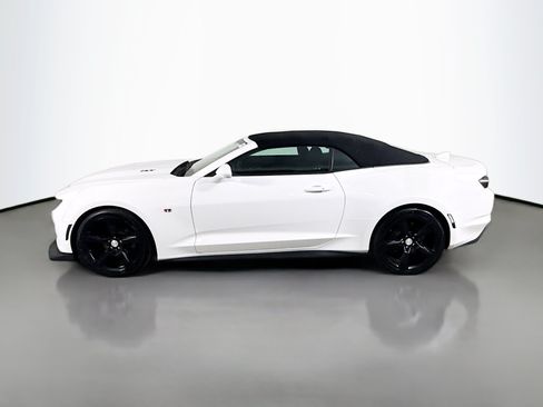 Used 2019 Chevrolet Camaro LT RWD image 6