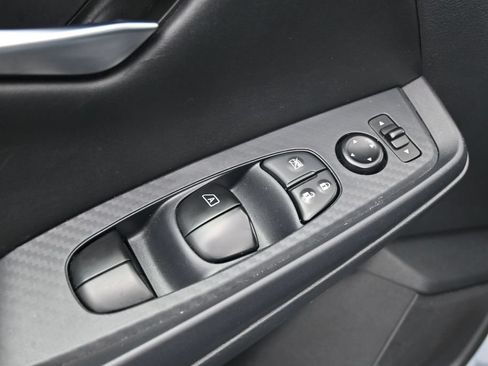 Used 2024 Nissan Sentra SV FWD image 19