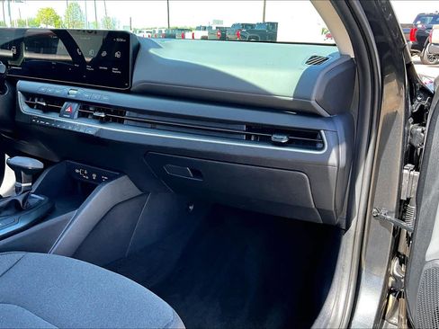 Used 2025 Kia K4 LX image 19