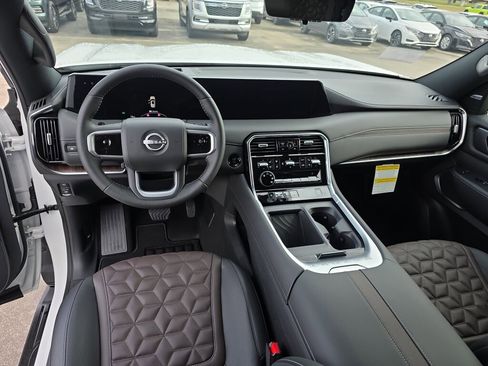 New 2026 Nissan Armada Platinum image 5