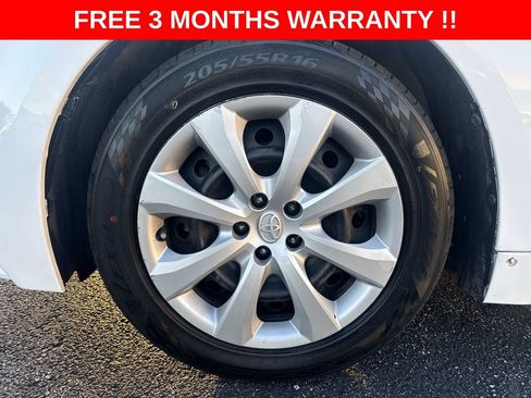Used 2022 Toyota Corolla LE FWD image 10