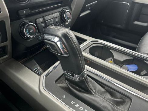 Certified 2017 Ford F150 Lariat image 31