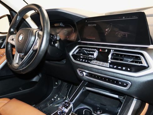 Used 2022 BMW X7 xDrive40i w/ Executive Package AWD/4WD image 57