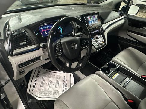 Used 2019 Honda Odyssey Elite image 11