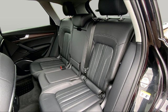 Used 2021 Audi Q5 Premium Plus AWD/4WD image 18