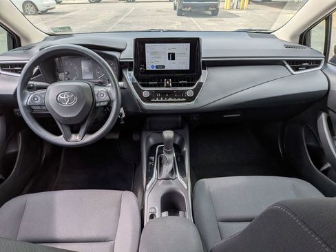 Used 2023 Toyota Corolla LE image 7