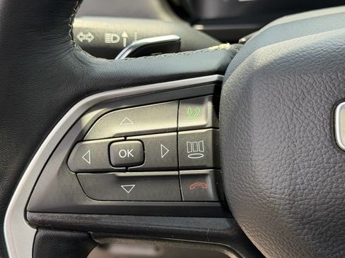 Used 2022 Jeep Grand Cherokee Altitude RWD image 21