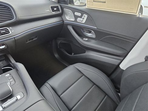 New 2026 Mercedes-Benz GLS 450 4MATIC image 28