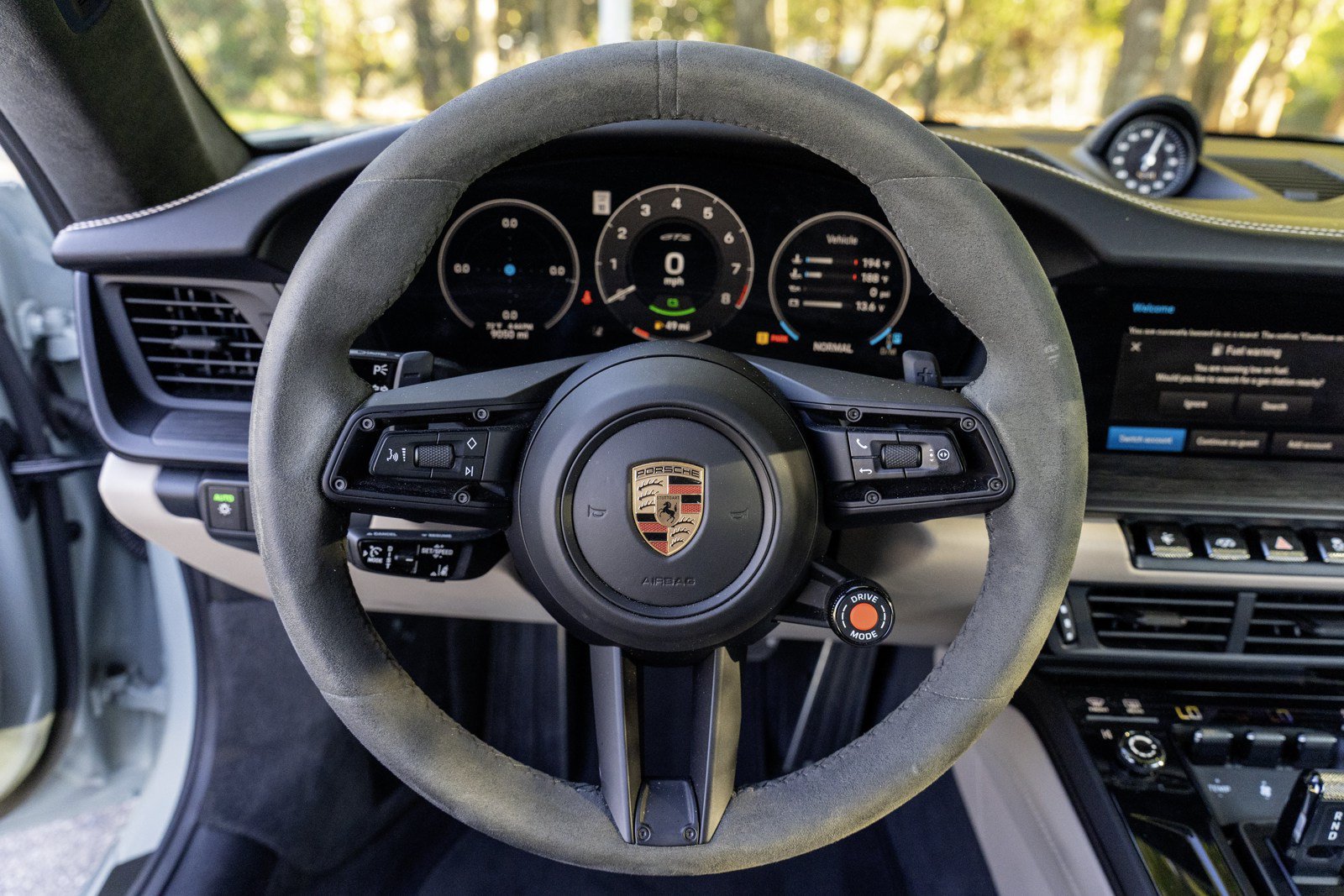 Used 2025 Porsche 911 Carrera GTS RWD image 29