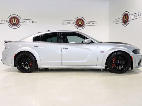 Used 2020 Dodge Charger Scat Pack RWD image 39