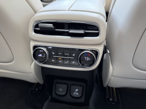 Used 2023 Genesis GV80 3.5T w/ Prestige Package AWD/4WD image 32