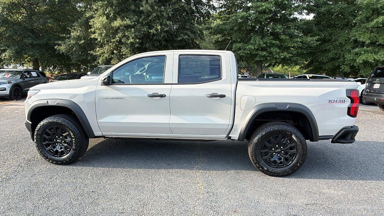 New 2026 Chevrolet Colorado Trail Boss AWD/4WD image 10