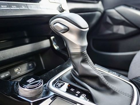 Certified 2025 Kia Seltos S FWD image 21