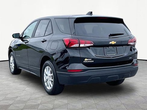 Used 2024 Chevrolet Equinox LS AWD/4WD image 4