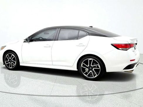 Used 2025 Nissan Sentra SR FWD image 7